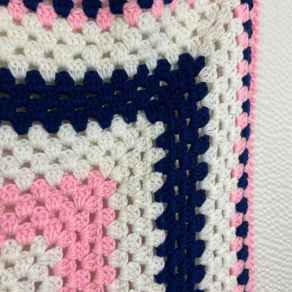 Handmade crochet baby blanket w/ Deer appliqué Pink Bow & Heart Granny Square